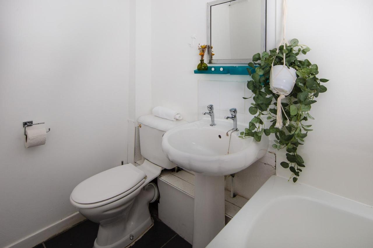 Fab Arthur Seat Views, Old Town Apartment Edinburgh Exterior foto